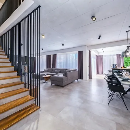 Villa Petra *