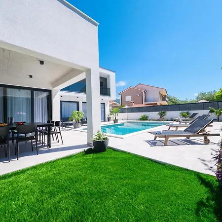 Villa Petra 빌라 Kaštela
